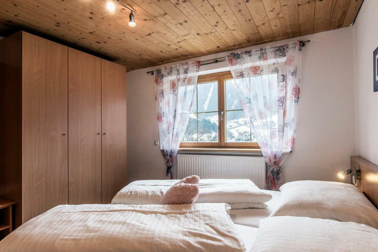 Haus Ambiatscha Apartamento Sankt Gallenkirch Exterior foto